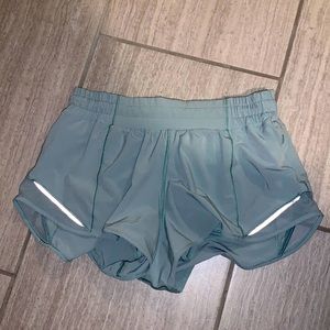 Lululemon Icing Blue Hotty Hots 2.5”